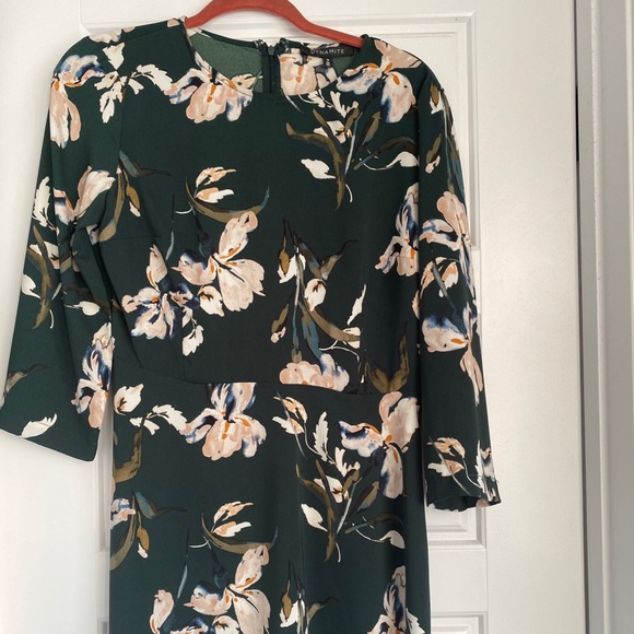 Clothes - Picture 1 of 2